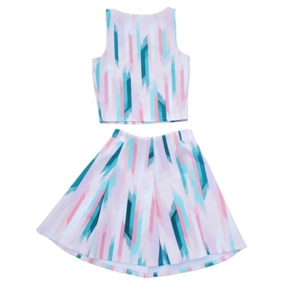 Decree Pink Geometric Skirt and Tank Top Set - Picture 3 of 13